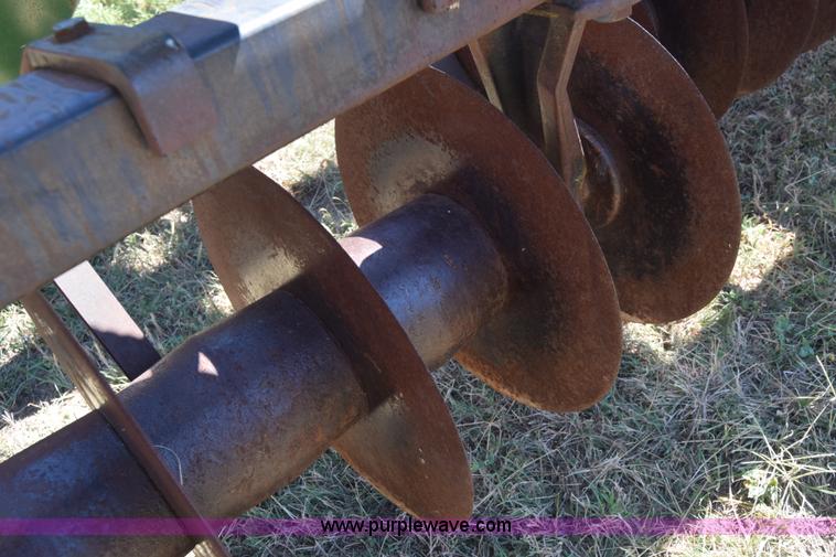 image for item J8063 John Deere 712 chisel plow