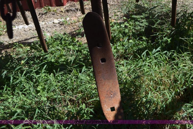 image for item J8063 John Deere 712 chisel plow