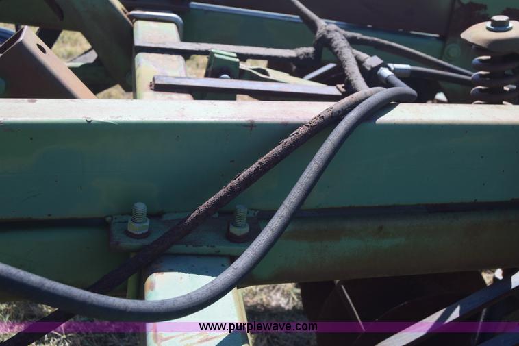image for item J8063 John Deere 712 chisel plow