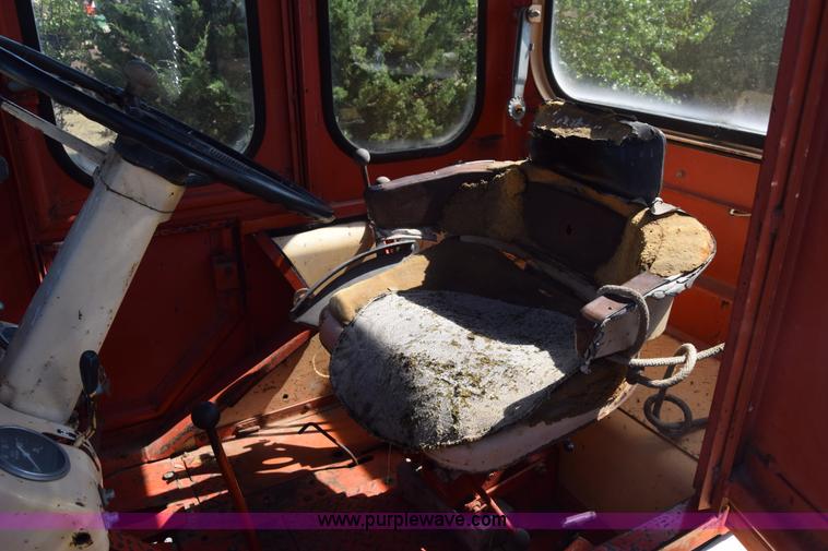 image for item J8069 Case 1030 tractor