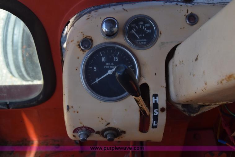 image for item J8069 Case 1030 tractor