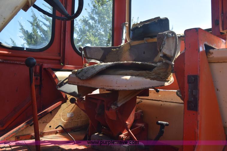 image for item J8069 Case 1030 tractor