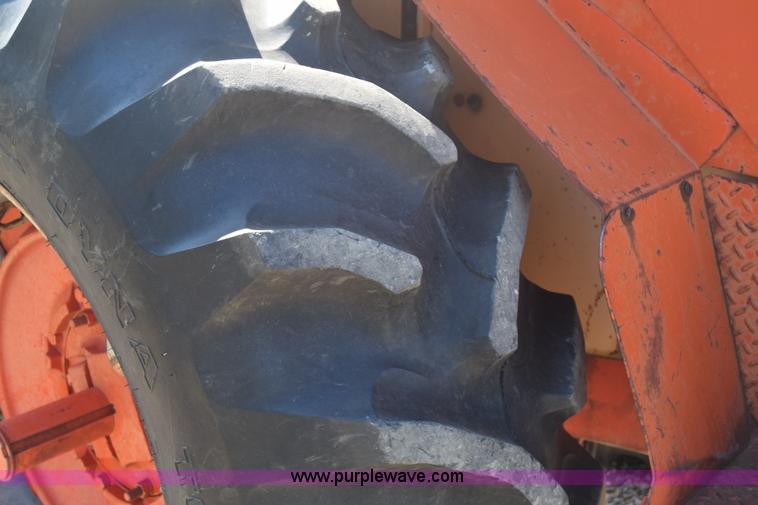 image for item J8069 Case 1030 tractor