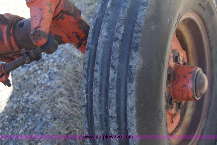 image for item J8069 Case 1030 tractor