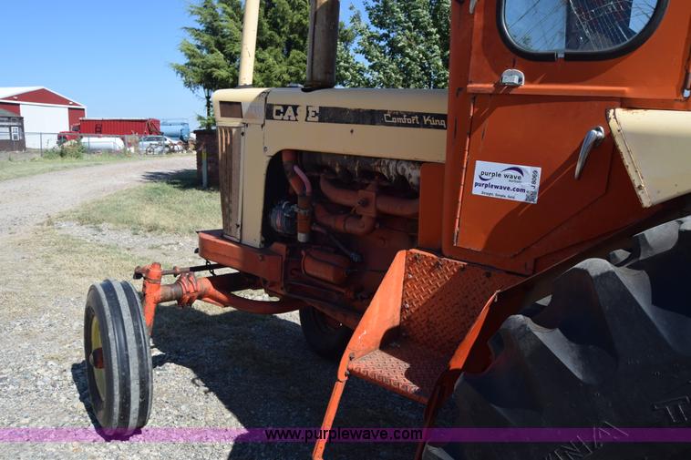 image for item J8069 Case 1030 tractor