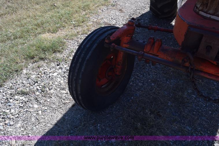 image for item J8069 Case 1030 tractor