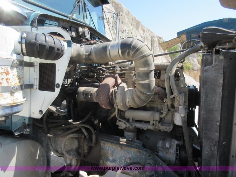 image for item J8647 1989 Kenworth W900 applicator truck