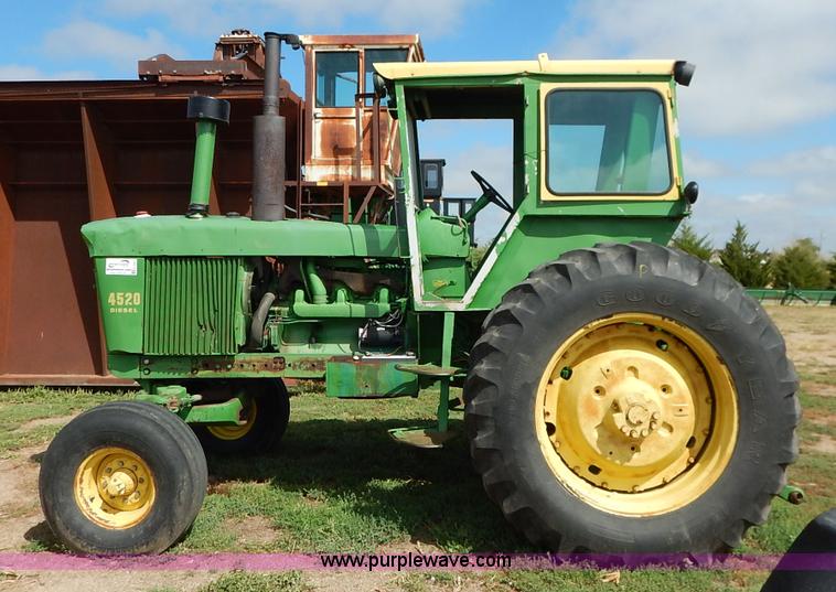 image for item K1643 John Deere 4520 tractor