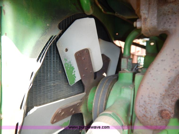 image for item K1643 John Deere 4520 tractor