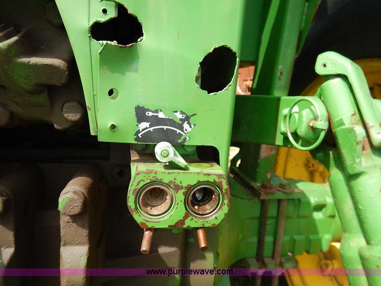 image for item K1643 John Deere 4520 tractor