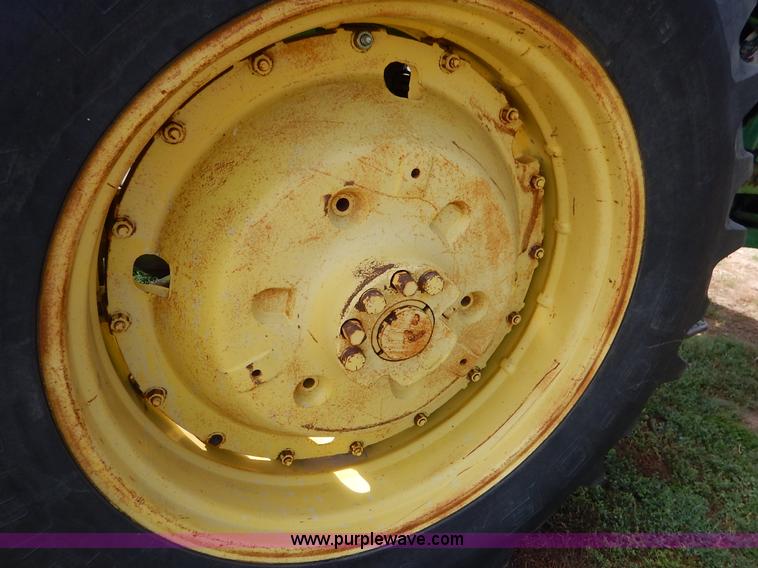 image for item K1643 John Deere 4520 tractor