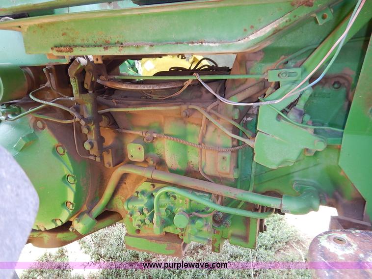 image for item K1643 John Deere 4520 tractor