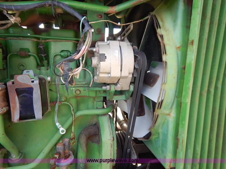 image for item K1643 John Deere 4520 tractor