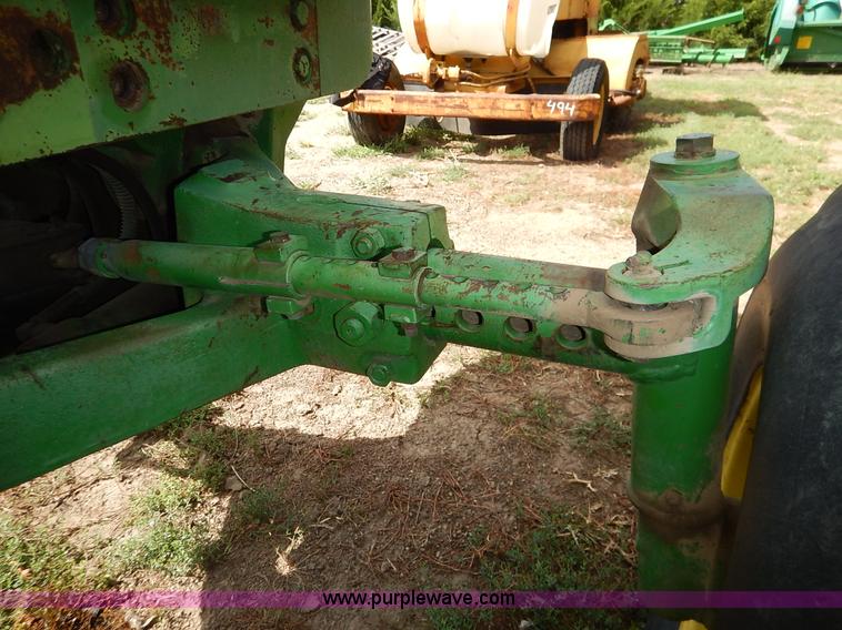 image for item K1643 John Deere 4520 tractor