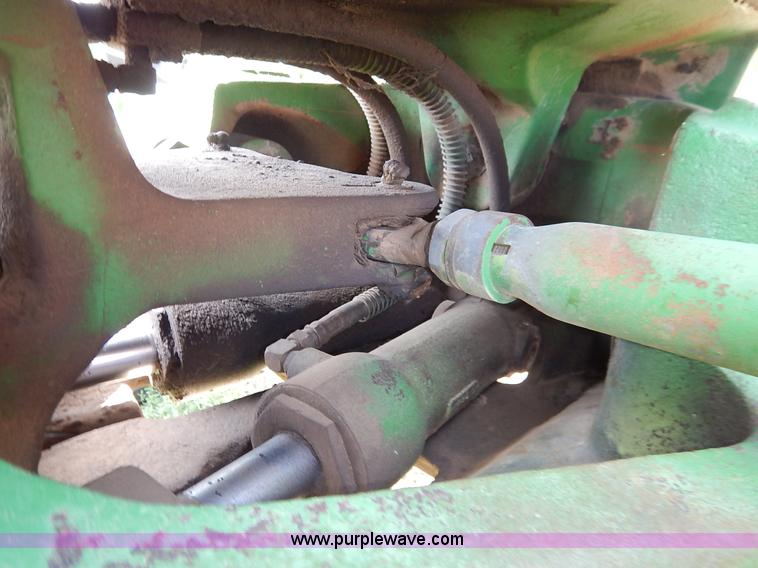 image for item K1643 John Deere 4520 tractor