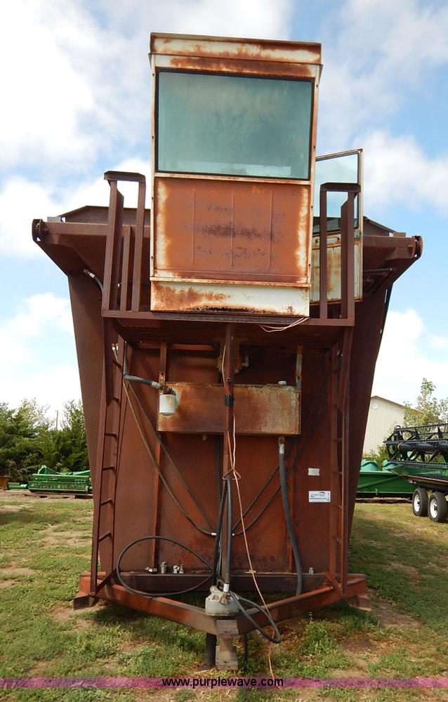 image for item K1645 Cotton module builder