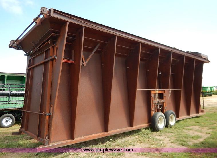 image for item K1645 Cotton module builder