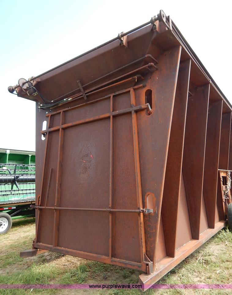 image for item K1645 Cotton module builder