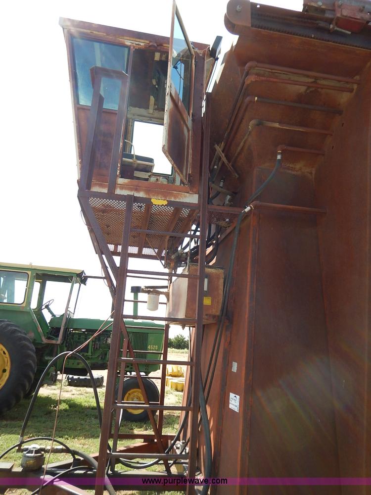 image for item K1645 Cotton module builder