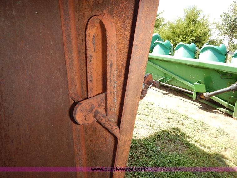 image for item K1645 Cotton module builder