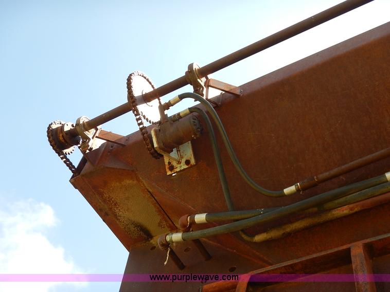 image for item K1645 Cotton module builder