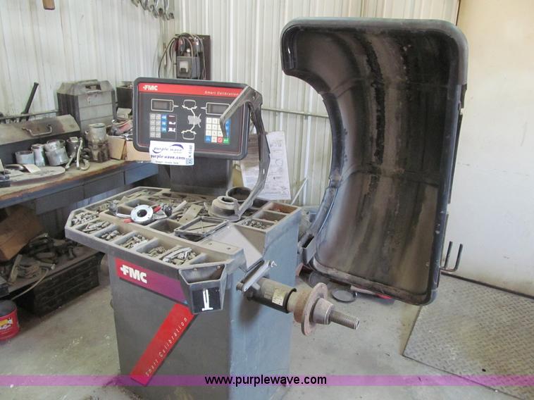 image for item K6340 FMC Series 7 7.5 Smart Calibration wheel balancer