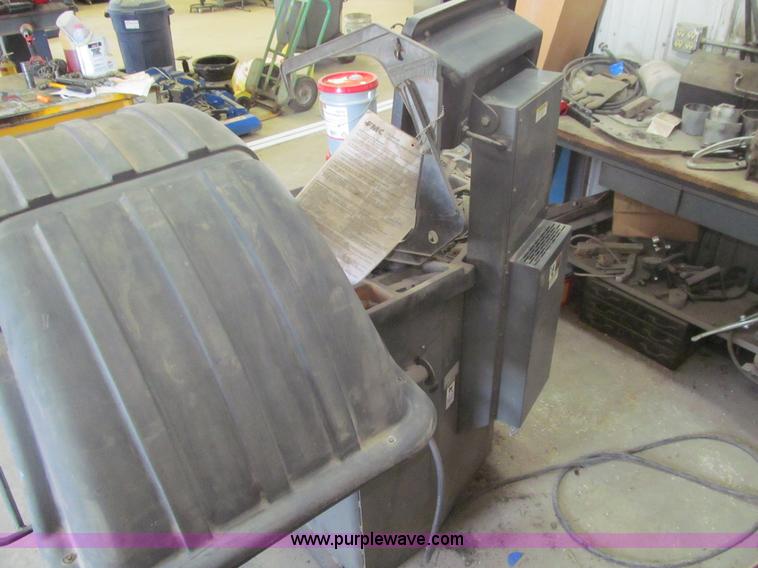 image for item K6340 FMC Series 7 7.5 Smart Calibration wheel balancer