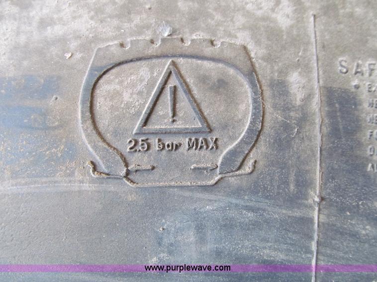 image for item K6342 (4) Firestone Radial 9100 IF380/105R50 tires