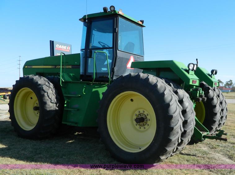 image for item K8188 1991 John Deere 8760 4WD tractor