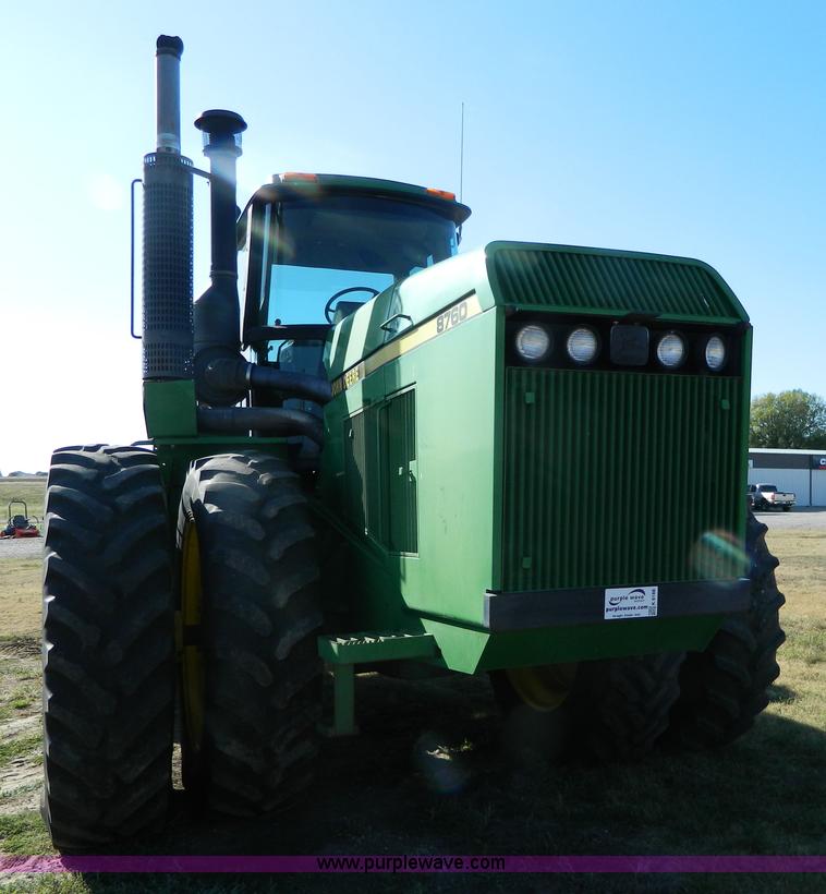 image for item K8188 1991 John Deere 8760 4WD tractor