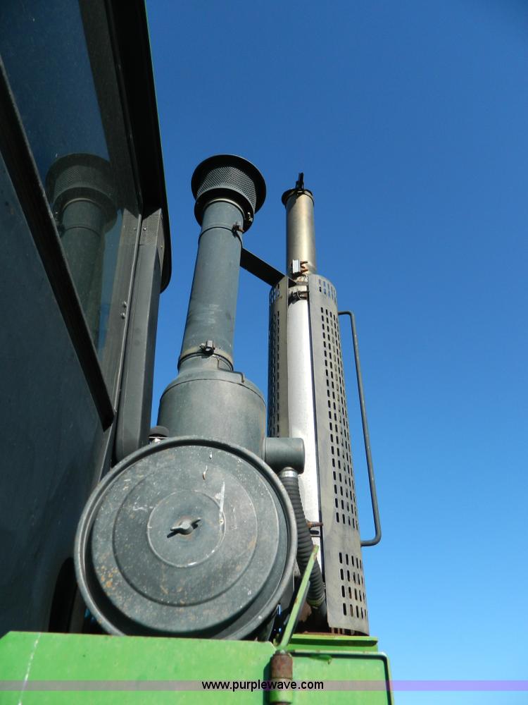 image for item K8188 1991 John Deere 8760 4WD tractor