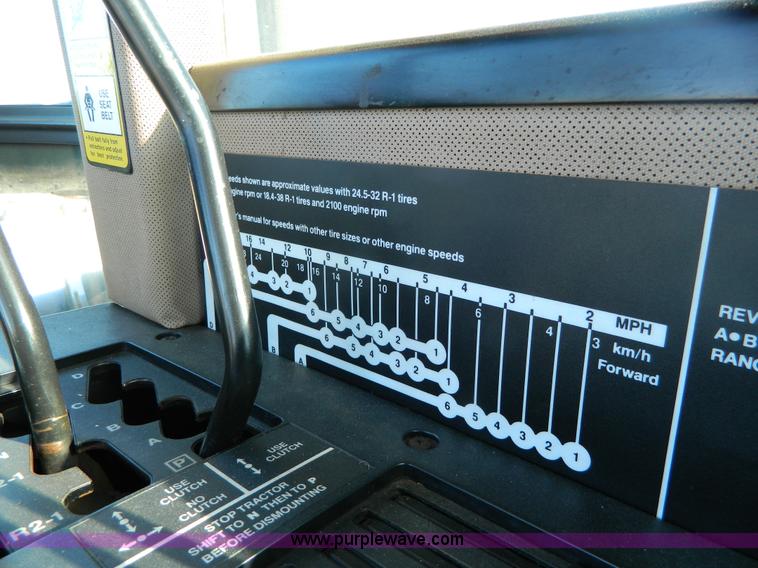 image for item K8188 1991 John Deere 8760 4WD tractor