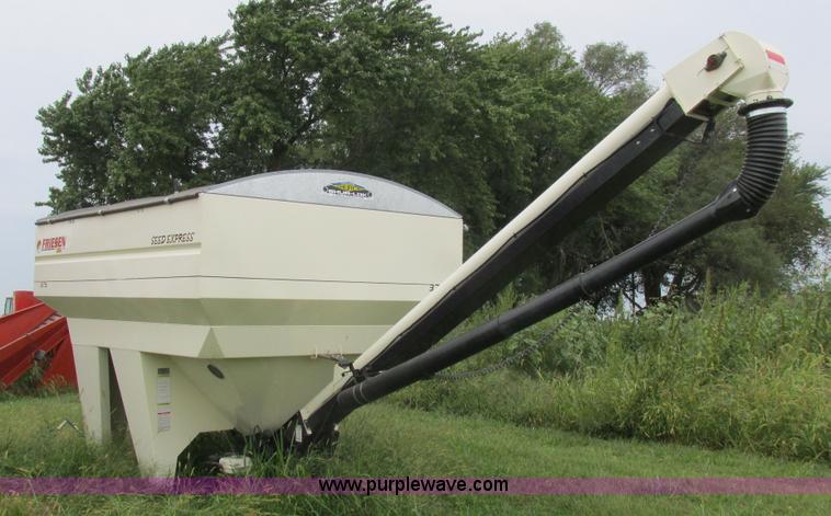 image for item L4068 Friesen 375 seed tender