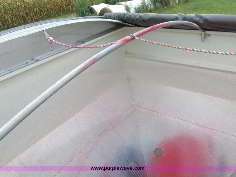 image for item L4068 Friesen 375 seed tender