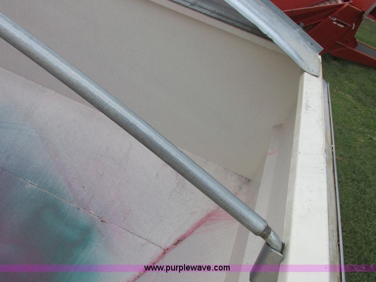 image for item L4068 Friesen 375 seed tender