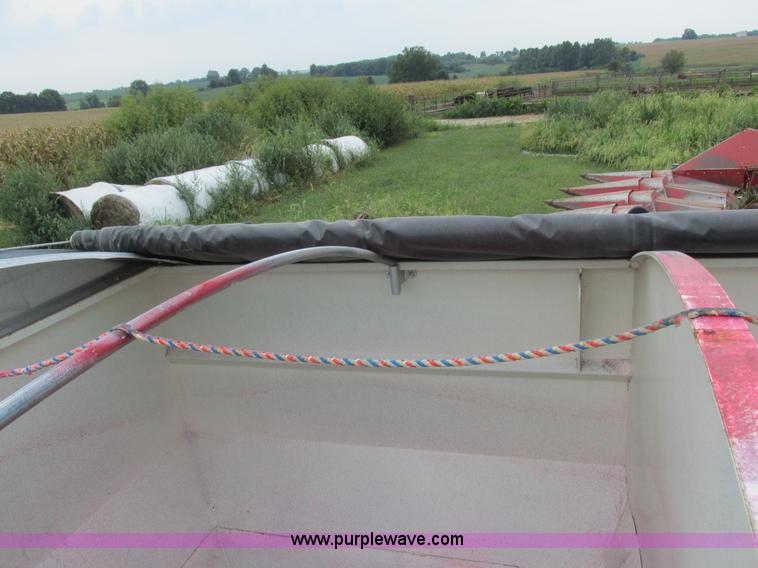 image for item L4068 Friesen 375 seed tender