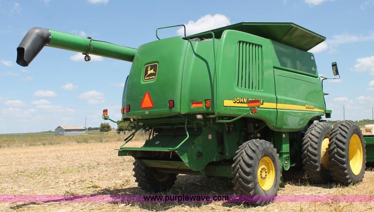 image for item L4410 2000 John Deere 9650 STS RWA combine
