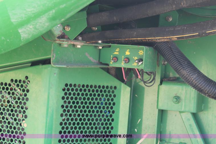 image for item L4410 2000 John Deere 9650 STS RWA combine
