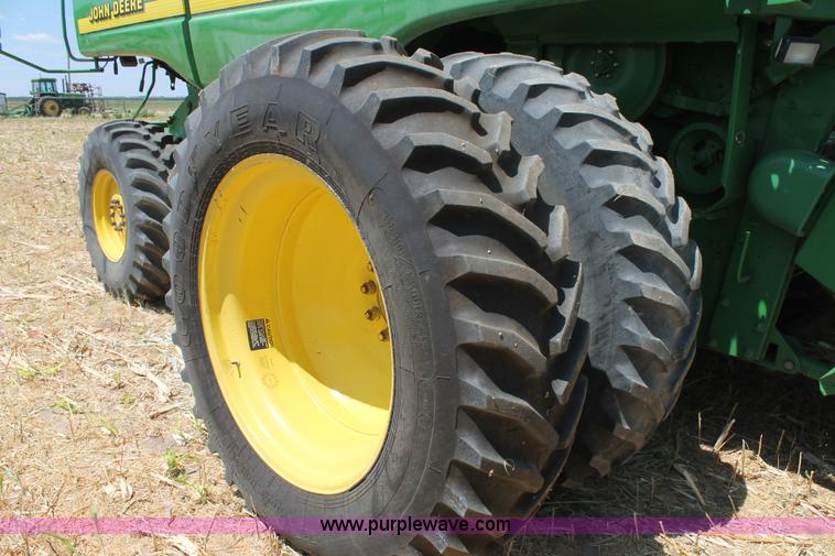 image for item L4410 2000 John Deere 9650 STS RWA combine