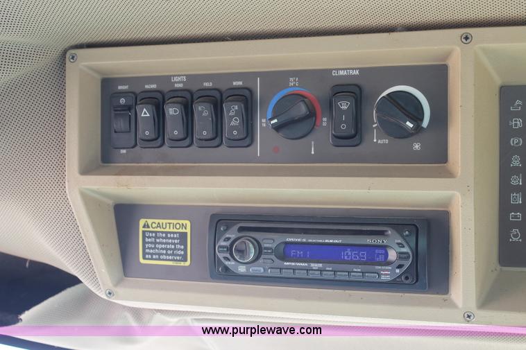 image for item L4410 2000 John Deere 9650 STS RWA combine