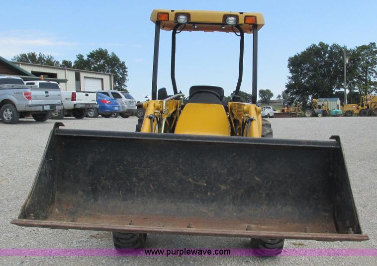 image for item L5263 2007 John Deere 110 MFWD tractor