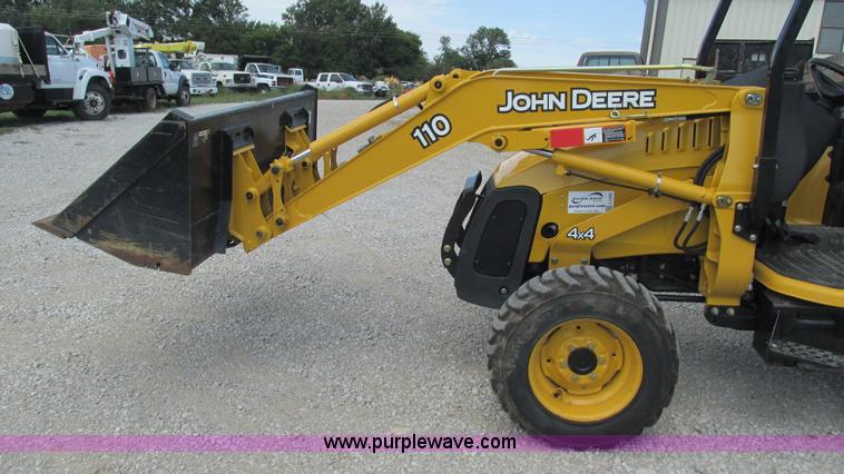 image for item L5263 2007 John Deere 110 MFWD tractor