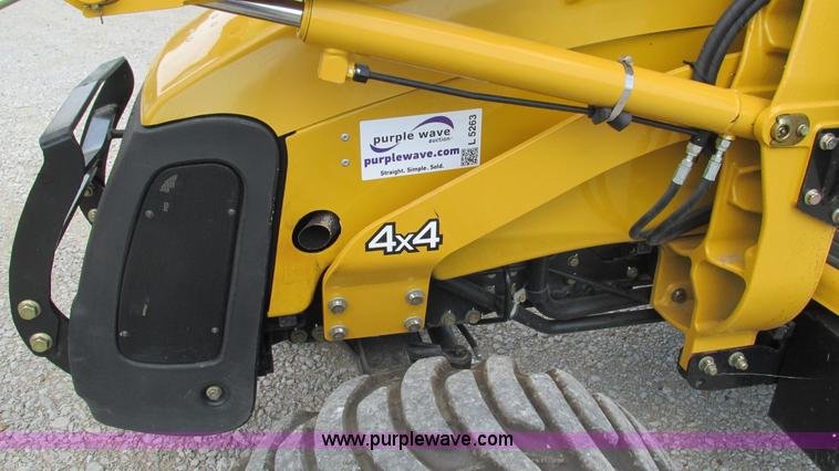 image for item L5263 2007 John Deere 110 MFWD tractor