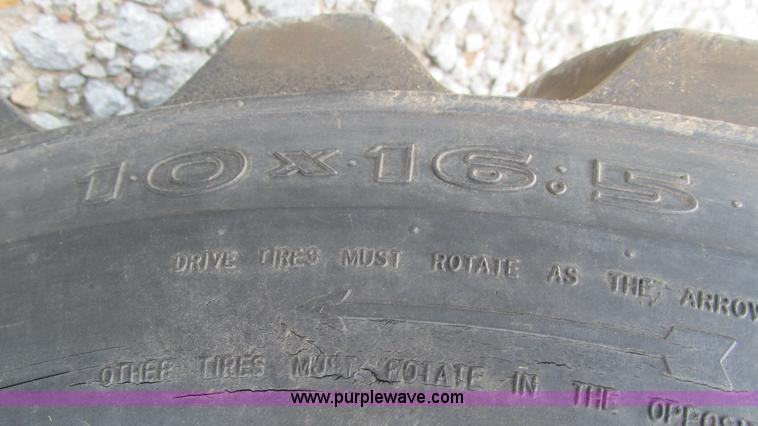 image for item L5263 2007 John Deere 110 MFWD tractor