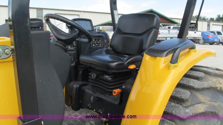 image for item L5263 2007 John Deere 110 MFWD tractor