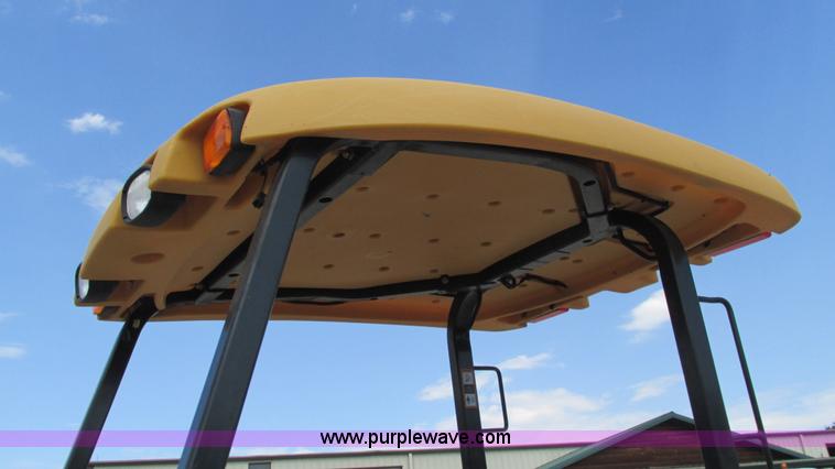 image for item L5263 2007 John Deere 110 MFWD tractor