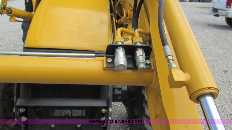 image for item L5263 2007 John Deere 110 MFWD tractor