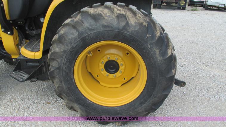 image for item L5263 2007 John Deere 110 MFWD tractor