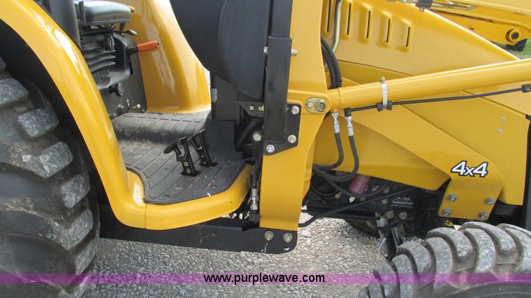 image for item L5263 2007 John Deere 110 MFWD tractor