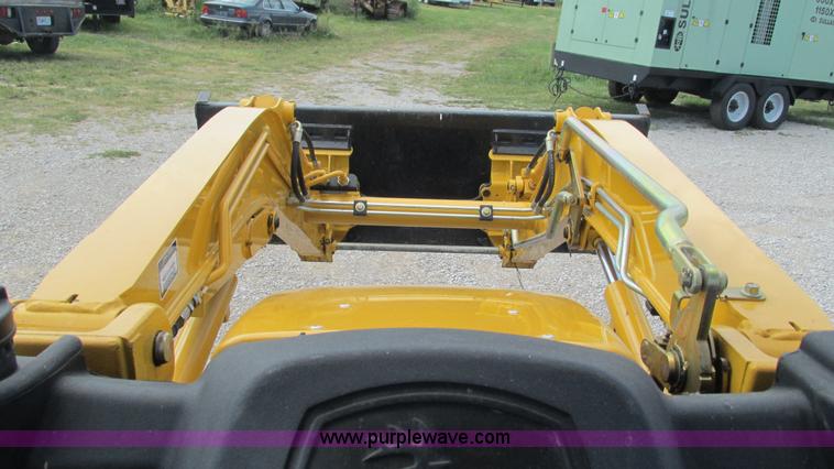 image for item L5263 2007 John Deere 110 MFWD tractor